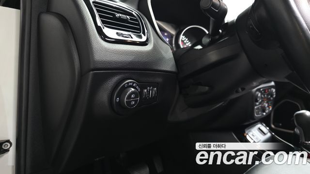 Jeep Compass (II) 2.4 limited 2WD 2021 — фото 32
