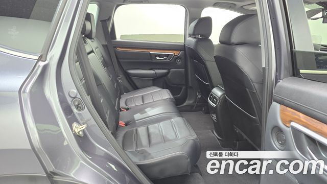 Honda CR-V (V) 1.5 Touring 4WD 2017 — фото 11