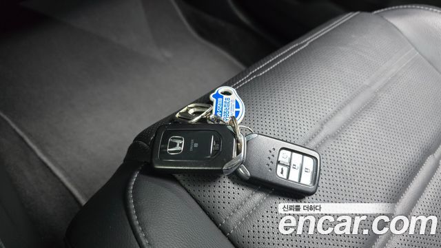 Honda CR-V (V) 1.5 Touring 4WD 2017 — фото 15