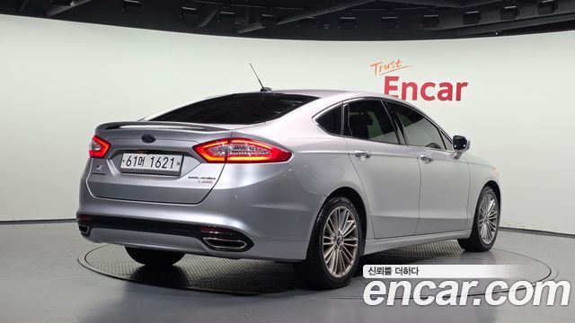 Ford Fusion 2.0 Ecobost 2nd 2014 — фото 2