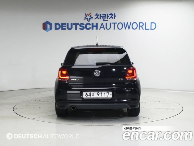 Volkswagen Polo 1.6 TDI R-Line 5th 2014 — фото 4