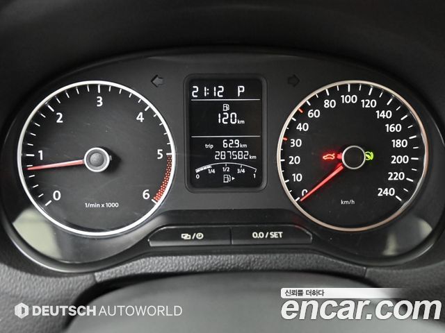 Volkswagen Polo 1.6 TDI R-Line 5th 2014 — фото 8