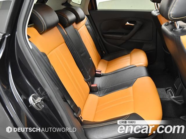 Volkswagen Polo 1.6 TDI R-Line 5th 2014 — фото 16