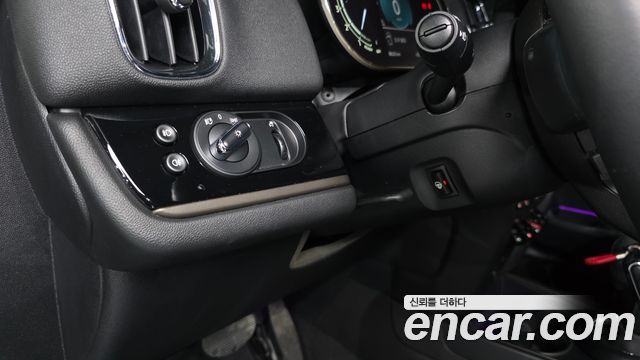 MINI Cooper Countryman Classic 2nd 2024 — фото 15