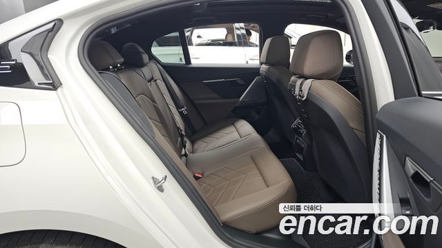 BMW 5 Series (G60) 523d xDrive M Sport 2025 — фото 16