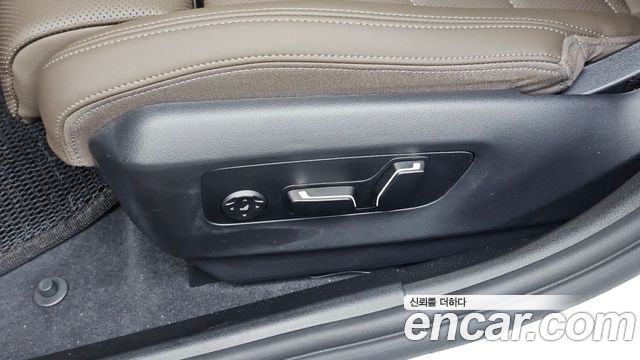 BMW 5 Series (G60) 523d xDrive M Sport 2025 — фото 32