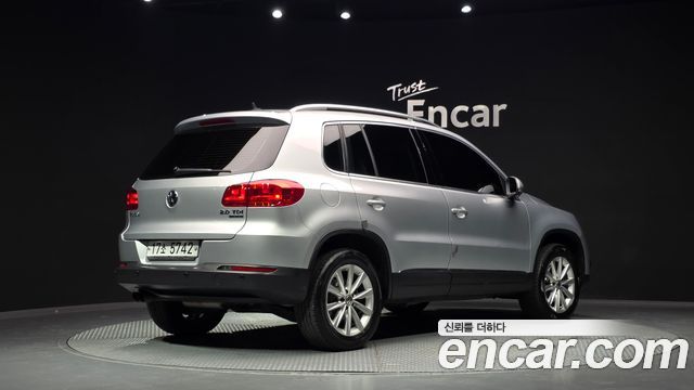 Volkswagen Tiguan 2.0 TDI Comfort 5N 2014 — фото 2