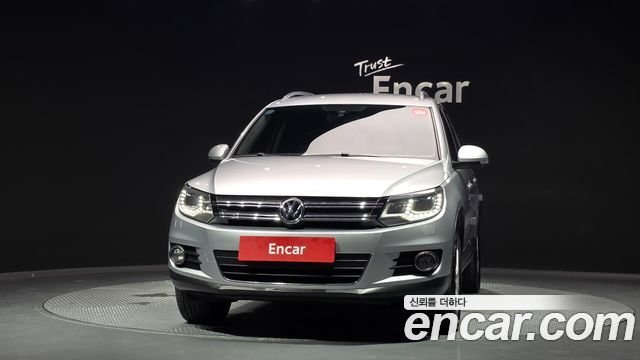 Volkswagen Tiguan 2.0 TDI Comfort 5N 2014 — фото 3