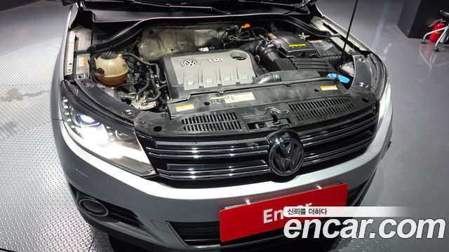 Volkswagen Tiguan 2.0 TDI Comfort 5N 2014 — фото 6