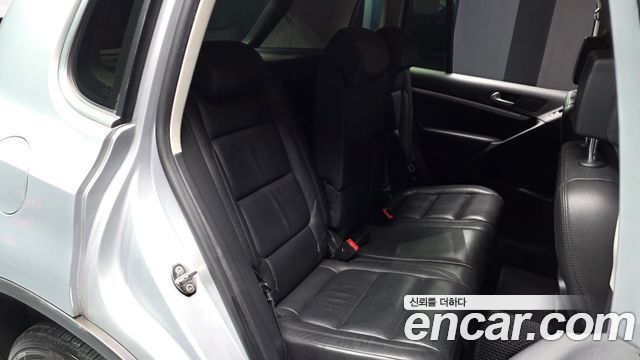Volkswagen Tiguan 2.0 TDI Comfort 5N 2014 — фото 13