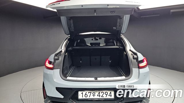 BMW X4 (G02) xDrive20i M Sport 2025 — фото 30