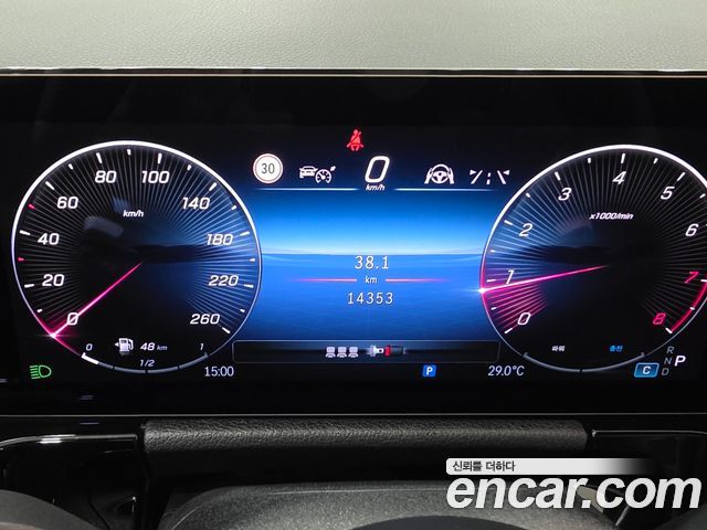 Mercedes-Benz GLA-Class (H247) GLA250 4MATIC 2025 — фото 8