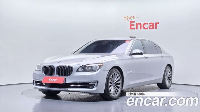 BMW 7 Series (F01) 750Li xDrive