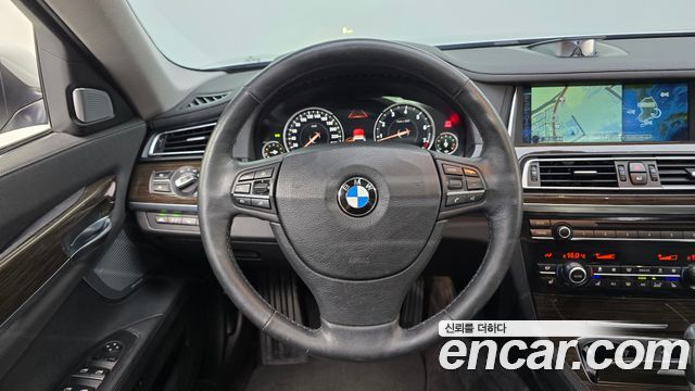 BMW 7 Series (F01) 750Li xDrive 2013 — фото 13