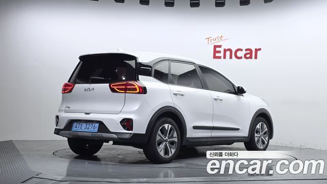 Kia Niro Plus Earth 2023 — фото 2