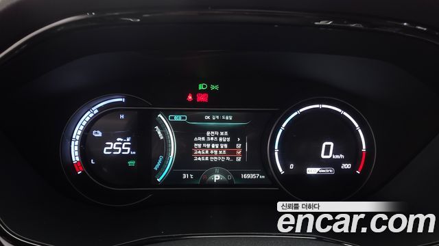Kia Niro Plus Earth 2023 — фото 8