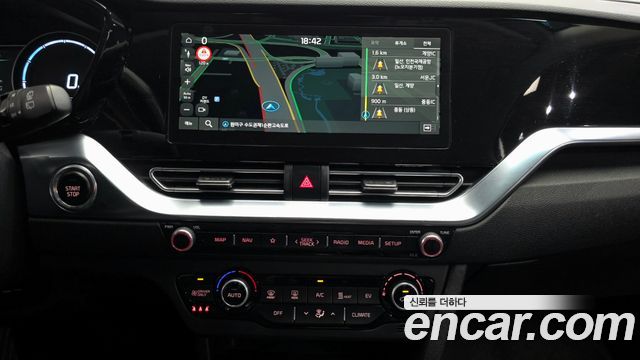 Kia Niro Plus Earth 2023 — фото 14