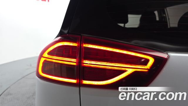 Kia Niro Plus Earth 2023 — фото 23