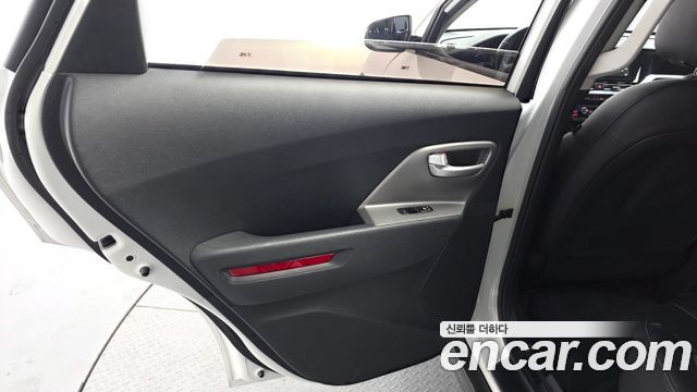 Kia Niro Plus Earth 2023 — фото 25