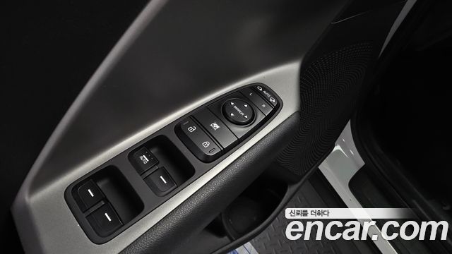 Kia Niro Plus Earth 2023 — фото 28