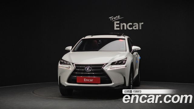 Lexus NX300h Executive 2016 — фото 3