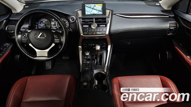 Lexus NX300h Executive 2016 — фото 7