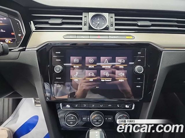 Volkswagen Arteon 2.0 TDI Presige 4Motion 2020 — фото 10