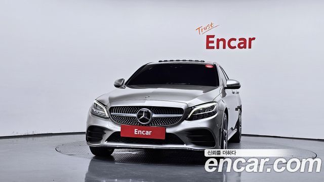 Mercedes-Benz C-Class (W205) C300e 4MATIC AMG Line 2020 — фото 3