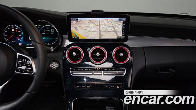 Mercedes-Benz C-Class (W205) C300e 4MATIC AMG Line 2020 — фото 13