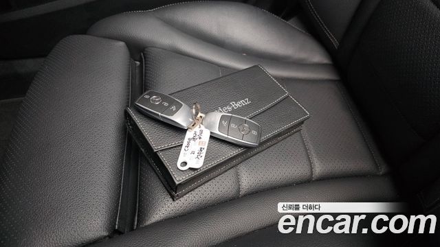 Mercedes-Benz C-Class (W205) C300e 4MATIC AMG Line 2020 — фото 17