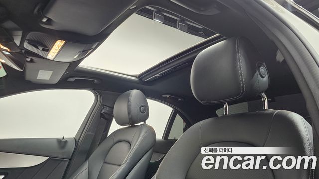 Mercedes-Benz C-Class (W205) C300e 4MATIC AMG Line 2020 — фото 18