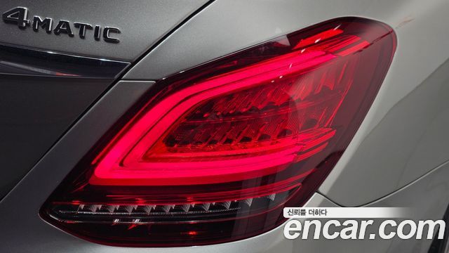 Mercedes-Benz C-Class (W205) C300e 4MATIC AMG Line 2020 — фото 23