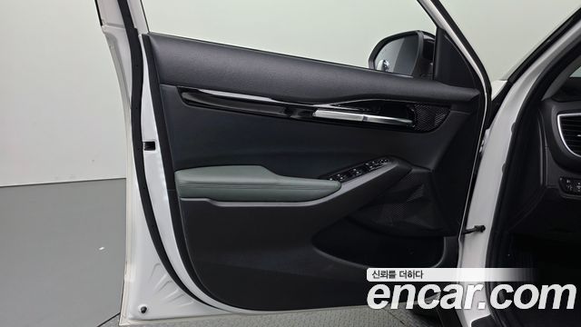 Kia Seltos Gasoline 2.0 2WD Gravity 2023 — фото 24