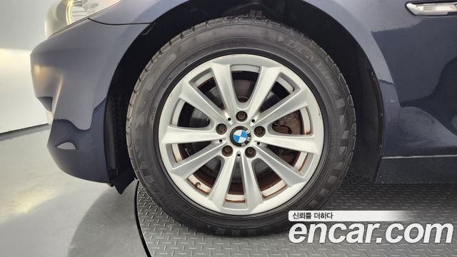BMW 5 Series (F10) 520d 2011 — фото 5