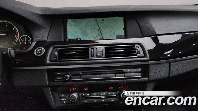 BMW 5 Series (F10) 520d 2011 — фото 15