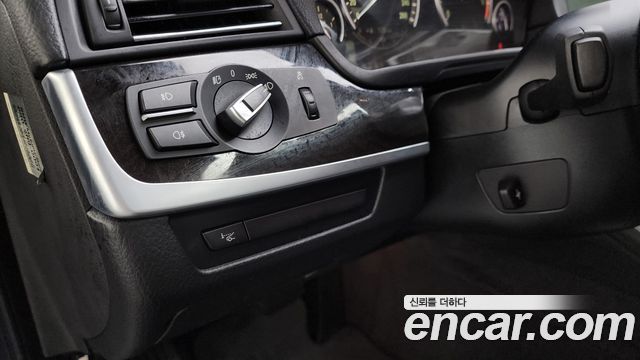 BMW 5 Series (F10) 520d 2011 — фото 16