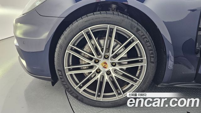 Porsche Panamera (971) 3.0 AWD 2019 — фото 5