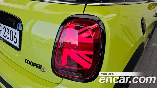 MINI Cooper S Classic Third Generation 2023 — фото 23
