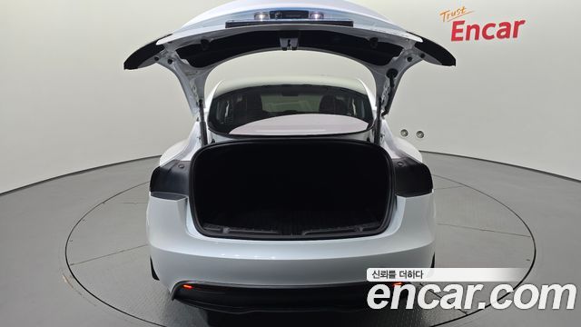 Tesla Model 3 Long Range AWD 2024 — фото 19