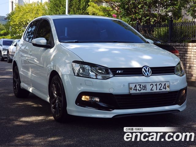 Volkswagen Polo 1.4 TDI R-Line 5th 2015 — фото 21
