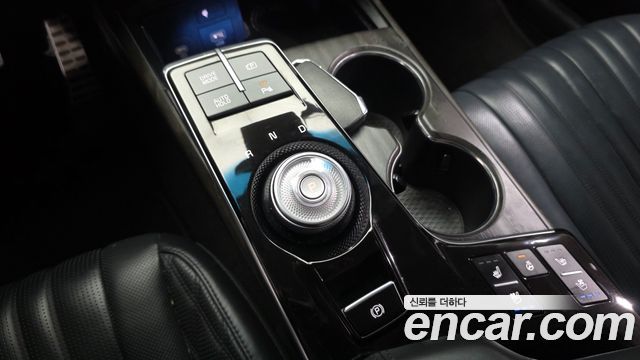 Kia K8 Hybrid Signature 2023 — фото 9
