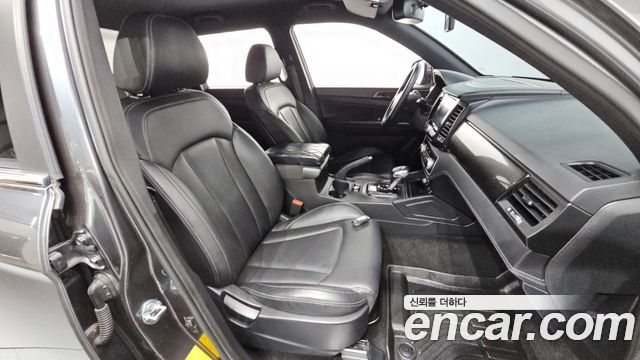 KG Mobility (SsangYong) Rexton Sports Khan Diesel 2.2 4WD Dynamic Edition (5-Link) 2021 — фото 12