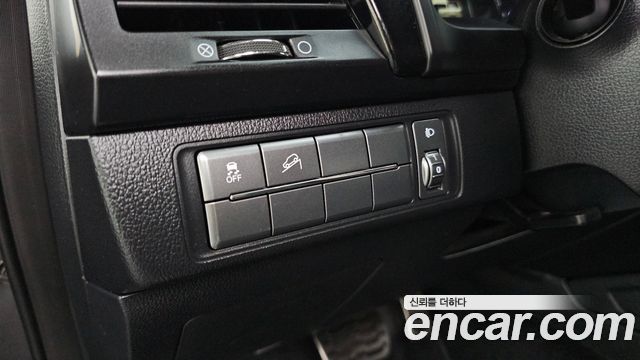 KG Mobility (SsangYong) Rexton Sports Khan Diesel 2.2 4WD Dynamic Edition (5-Link) 2021 — фото 18
