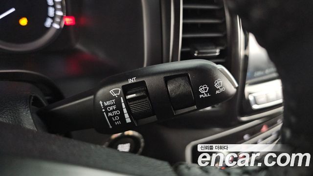 KG Mobility (SsangYong) Rexton Sports Khan Diesel 2.2 4WD Dynamic Edition (5-Link) 2021 — фото 27