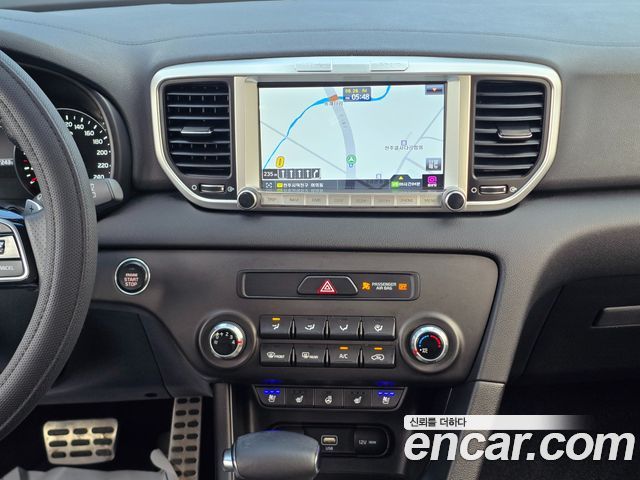 Kia Sportage The Bold Diesel 1.6 2WD Prestige 2022 — фото 16