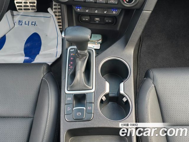 Kia Sportage The Bold Diesel 1.6 2WD Prestige 2022 — фото 17