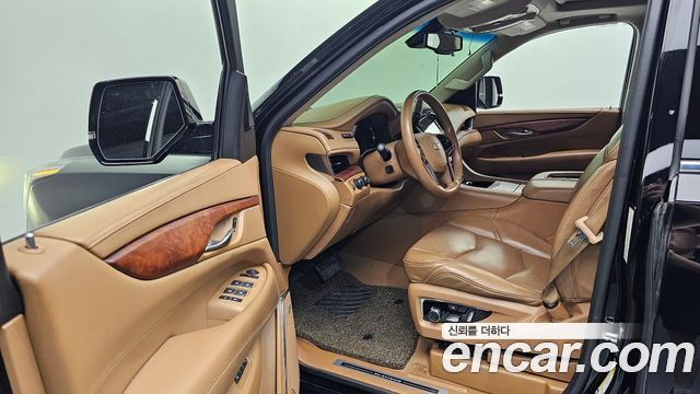 Cadillac Escalade 6.2 ESV 4th 2016 — фото 10