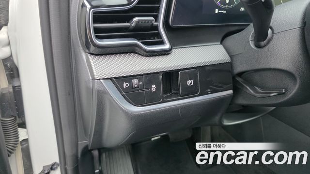 Kia Sportage (V) Diesel 2.0 2WD Prestige 2022 — фото 12