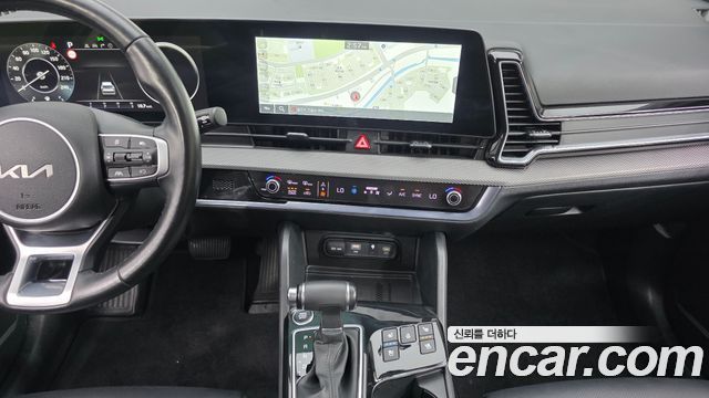 Kia Sportage (V) Diesel 2.0 2WD Prestige 2022 — фото 14