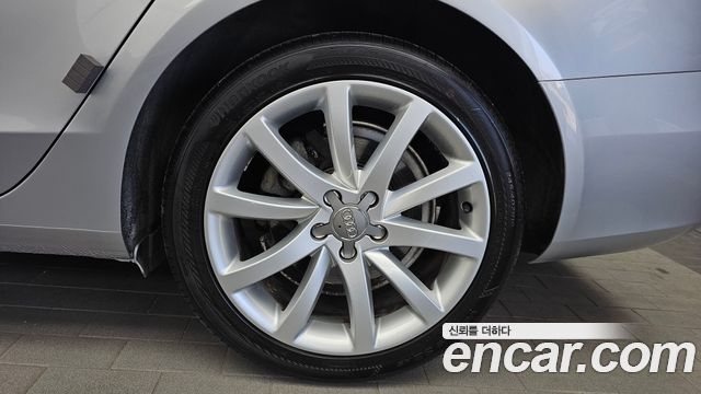 Audi A4 30 TDI Dynamic B8 2015 — фото 5